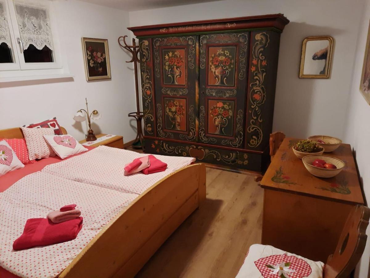 Idyllischer Bauernhof Mit Charme Benken  Eksteriør billede